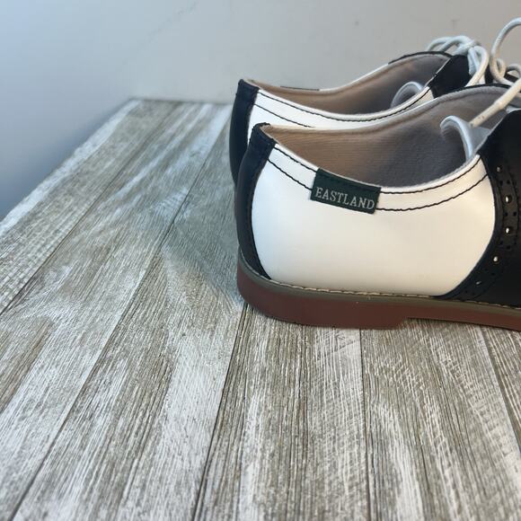 Eastland Sadie Saddle Shoes Black & White Retro 50s Pinup Style US 8 Women Cheer - Picture 7 of 13